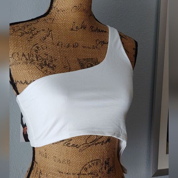 Naked Wardrobe White Smooth Side Asymmetrical Crop Top NWT Sz M NW-T2619 - Picture 5 of 11